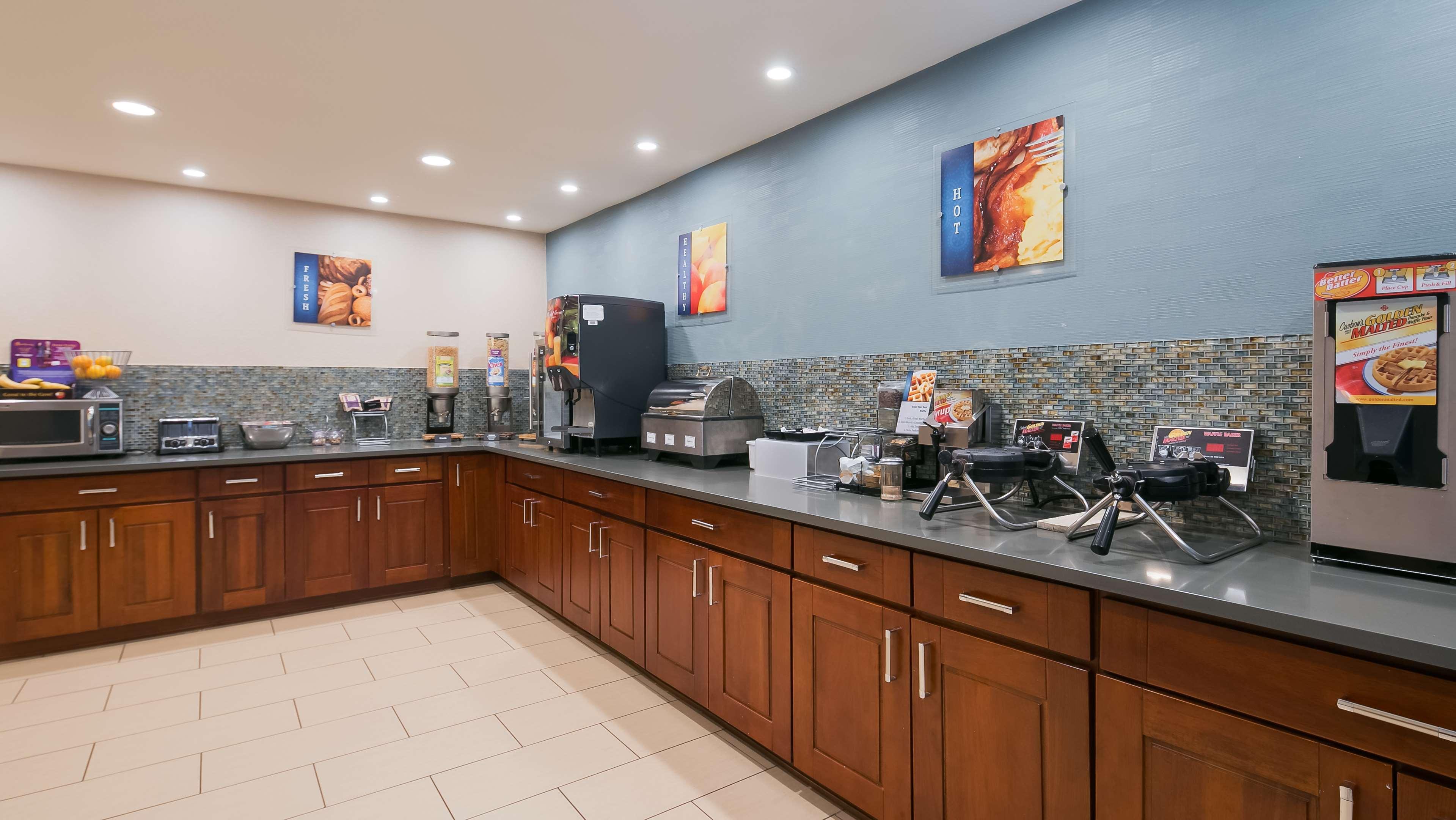 Western Long Hotel 3*